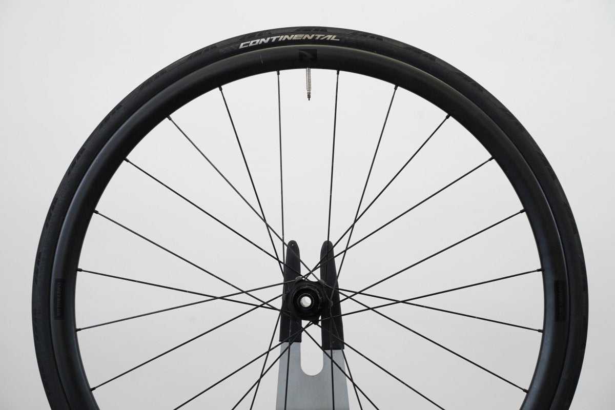 Reynolds Attack Carbon Tubeless Disc Brake Wheelset Shimano/SRAM 11 Speed