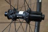 Roval Alpinist CL II Carbon Tubeless Disc Brake Wheelset Shimano/SRAM 11 Speed