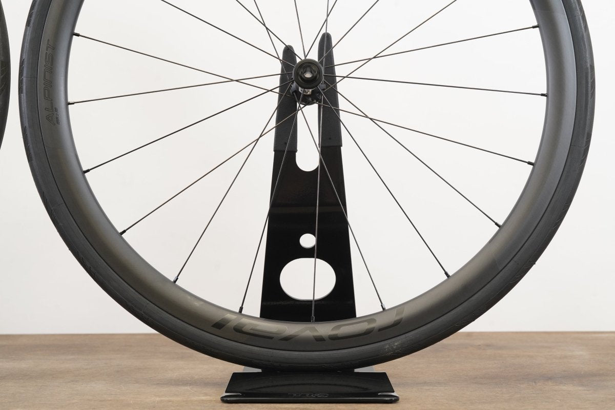Roval Alpinist CL II Carbon Tubeless Disc Brake Wheelset Shimano/SRAM 11 Speed