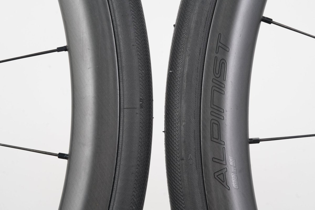 Roval Alpinist CL II Carbon Tubeless Disc Brake Wheelset Shimano/SRAM 11 Speed