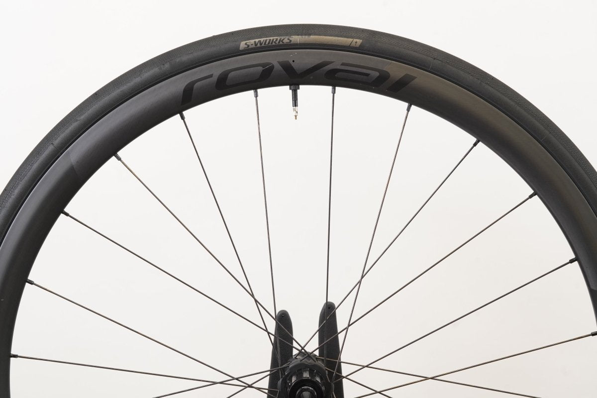 Roval Alpinist CL II Carbon Tubeless Disc Brake Wheelset Shimano/SRAM 11 Speed