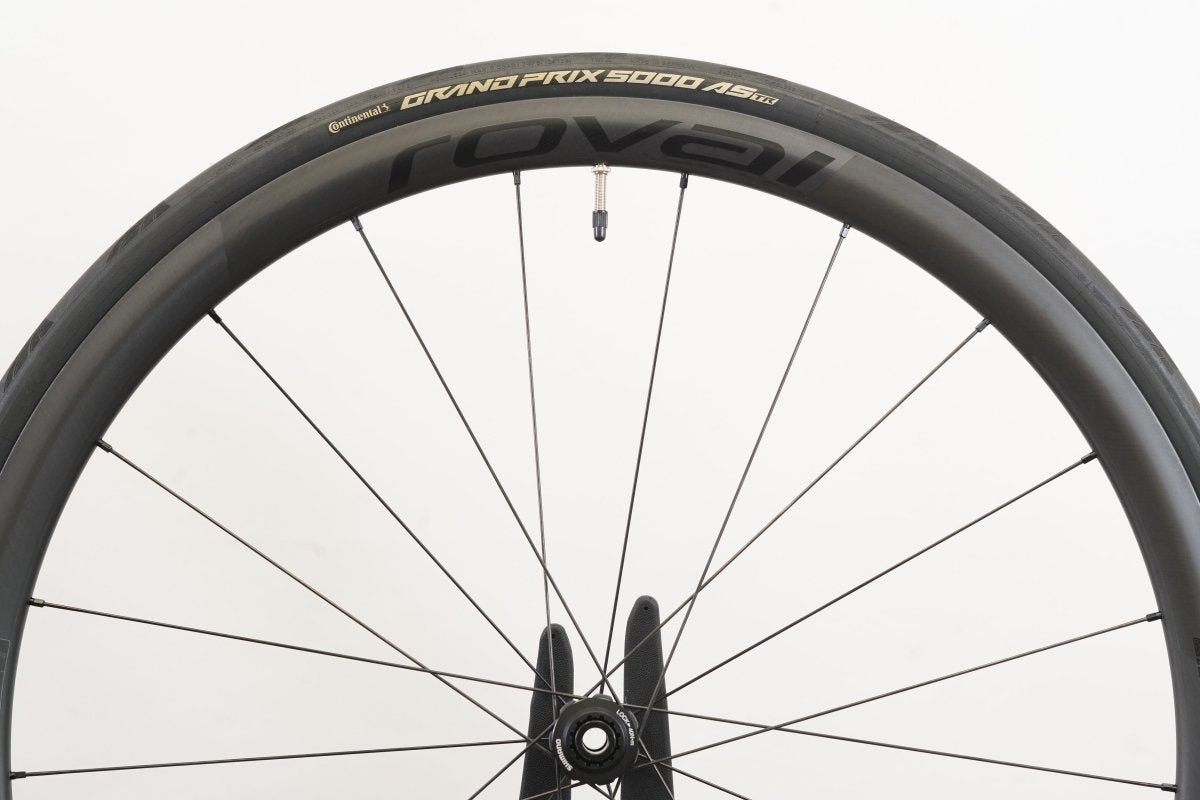 Roval Alpinist CL II Carbon Tubeless Disc Brake Wheelset Shimano/SRAM 11 Speed