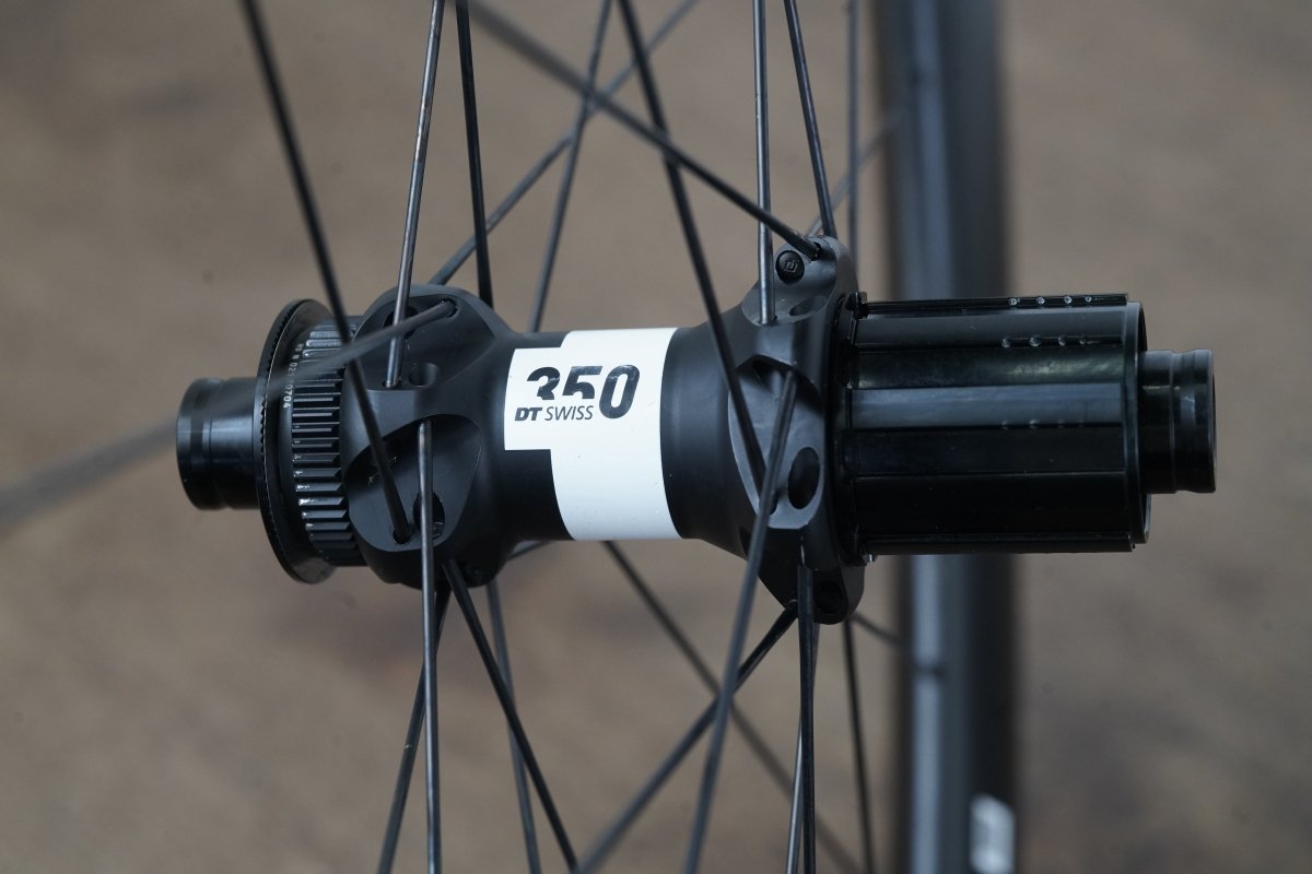 Roval Alpinist CL II Carbon Tubeless Disc Brake Wheelset Shimano/SRAM 11 Speed