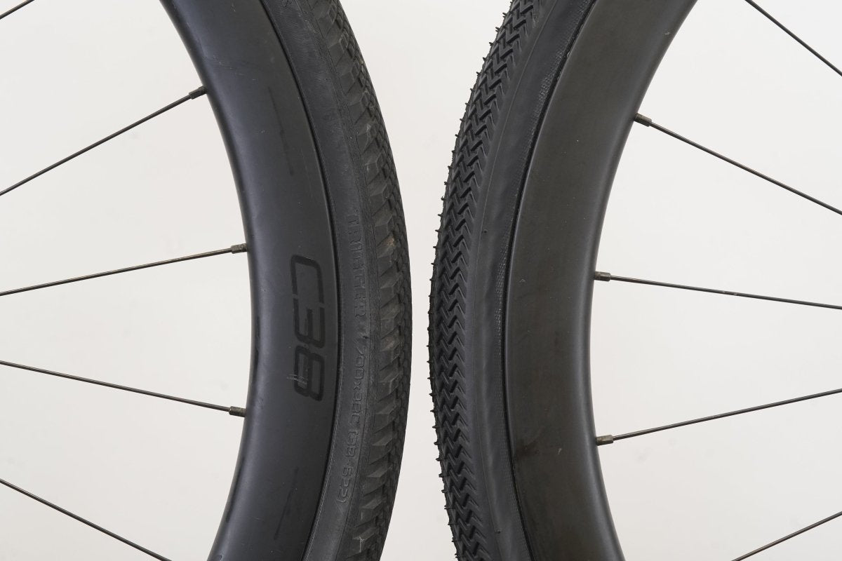 Roval C38 Carbon Tubeless Clincher Disc Brake Wheelset SRAM XDR 12 Speed