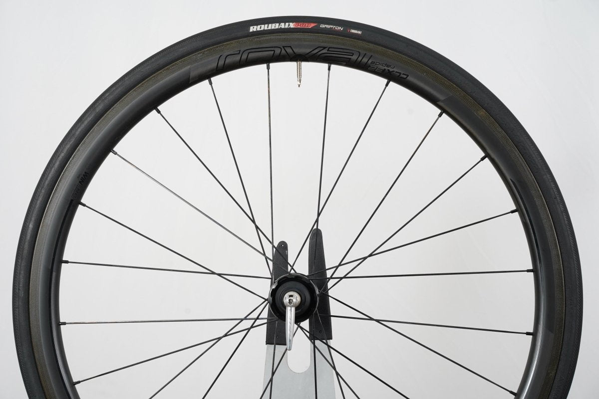 Roval CLX 32 Carbon Clincher Rim Brake Wheelset Shimano/SRAM 11 Speed