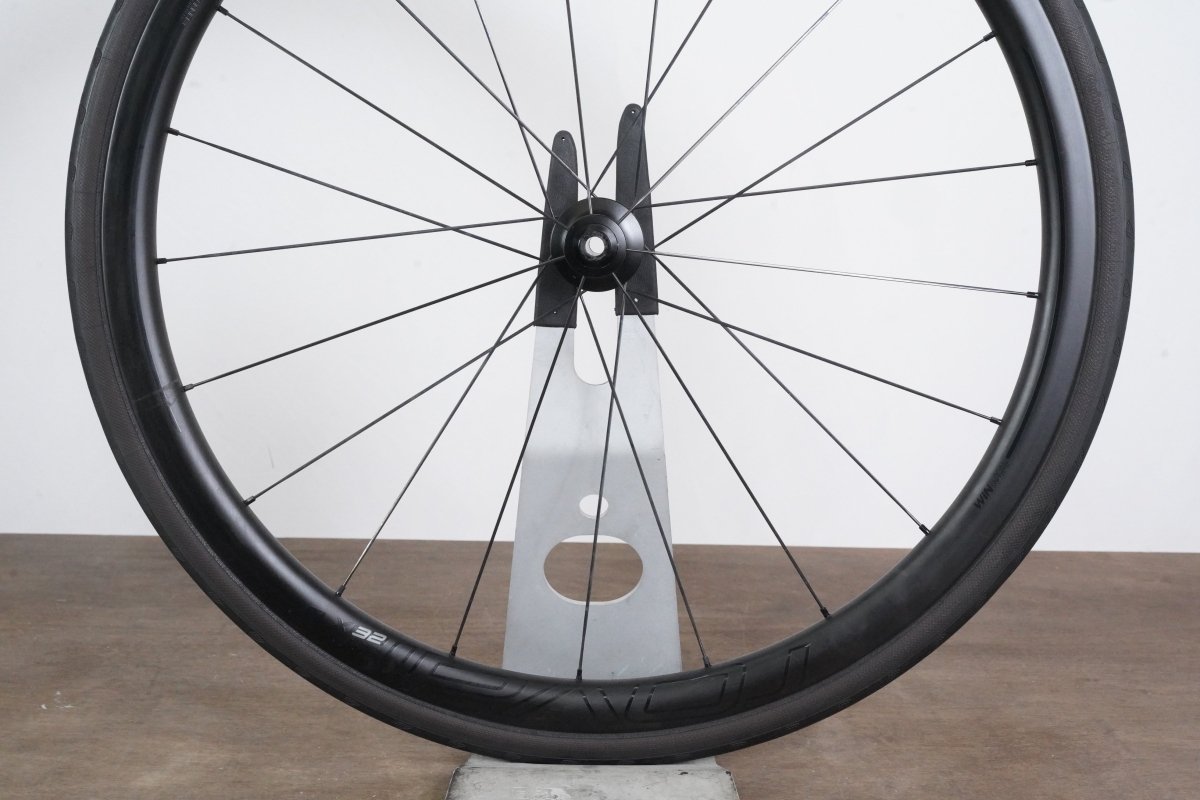 Roval CLX 32 Carbon Tubeless Clincher Disc Brake Wheelset Shimano/SRAM 11 Speed
