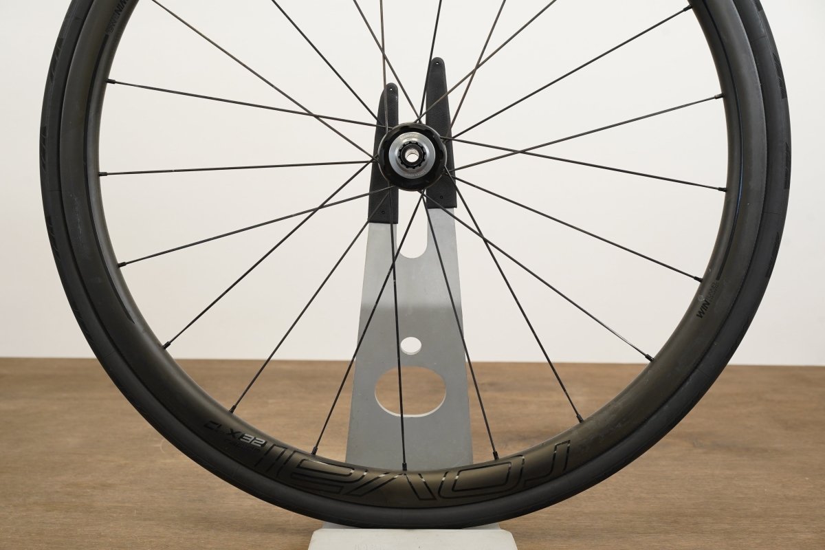 Roval CLX 32 Carbon Tubeless Clincher Disc Brake Wheelset Shimano/SRAM 11 Speed