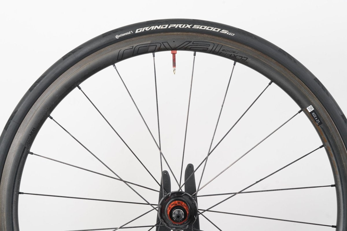 Roval CLX 32 Carbon Tubeless Clincher Rim Brake Wheelset Shimano/SRAM 11 Speed