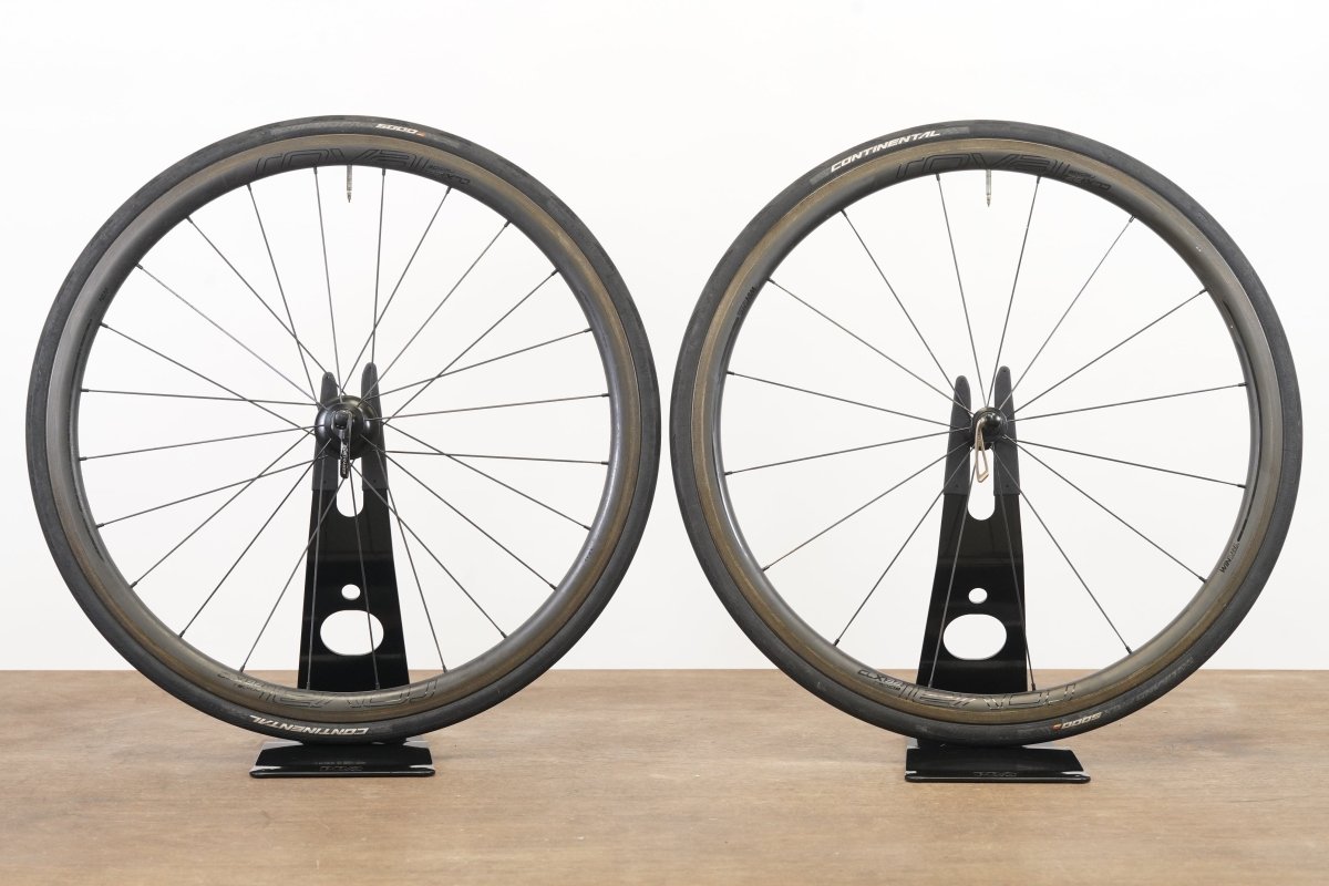 Roval CLX 32 Carbon Tubeless Clincher Rim Brake Wheelset Shimano/SRAM 11 Speed