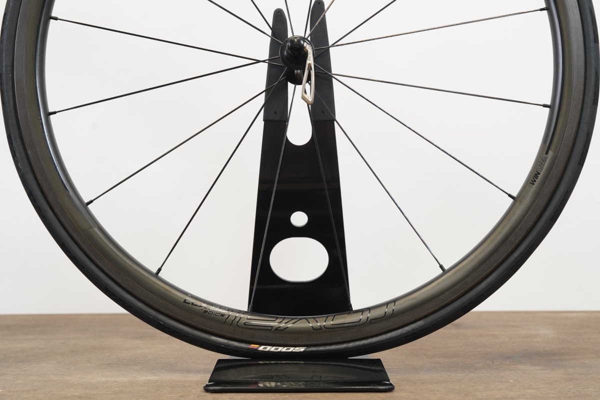 Roval CLX 32 Carbon Tubeless Clincher Rim Brake Wheelset Shimano/SRAM 11 Speed
