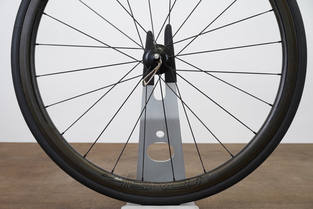 Roval CLX 32 Carbon Tubeless Clincher Rim Brake Wheelset Shimano/SRAM 11 Speed