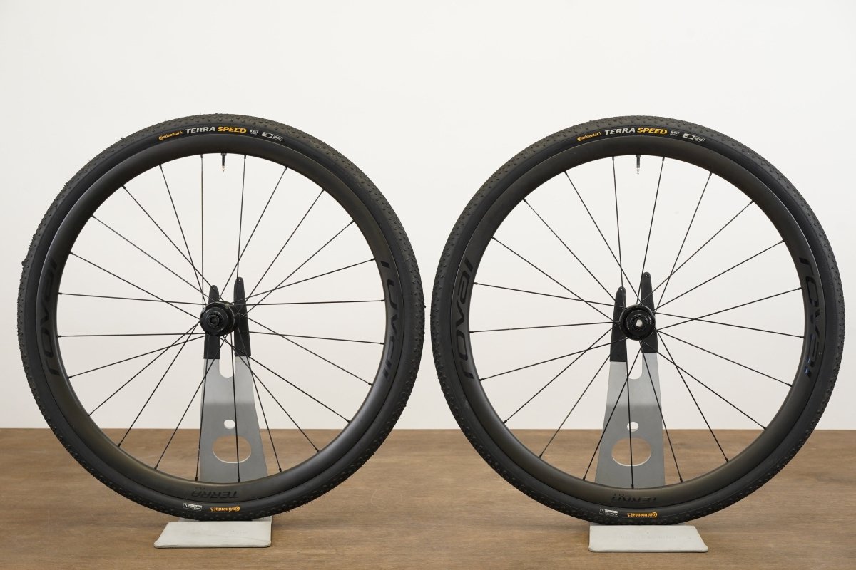 Roval Terra CLX Carbon Tubeless Clincher Disc Brake Wheelset SRAM XDR 12 Speed