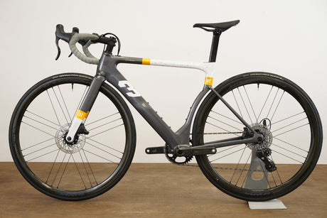 S (Small) 3T Strada Campagnolo Ekar Shamal C21 Carbon Disc Road Bike