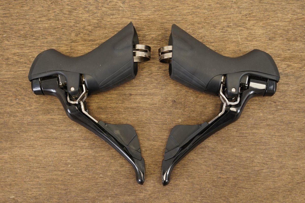 Shimano 105 ST-R7000 11 Speed Mechanical Rim Brake Shifters 7000