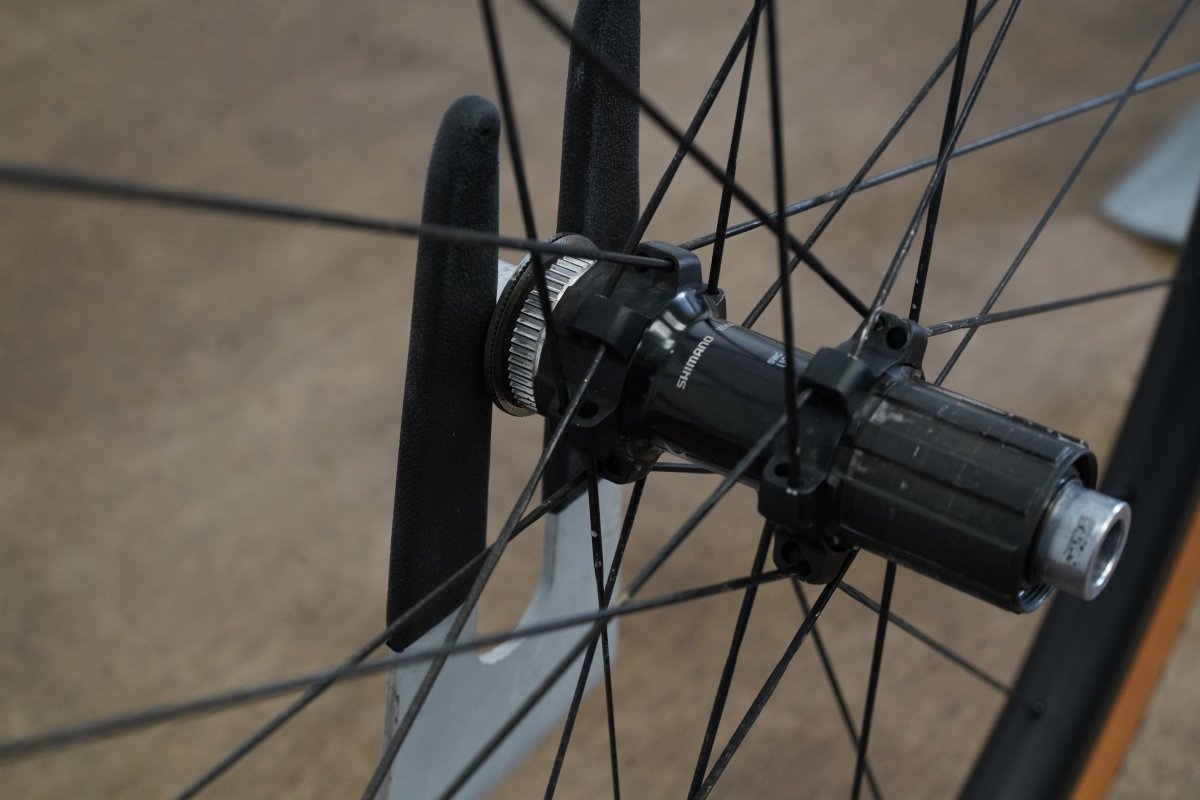 Shimano GRX WH-RX870 Tubeless Clincher Carbon Disc Brake Wheelset 11 Speed