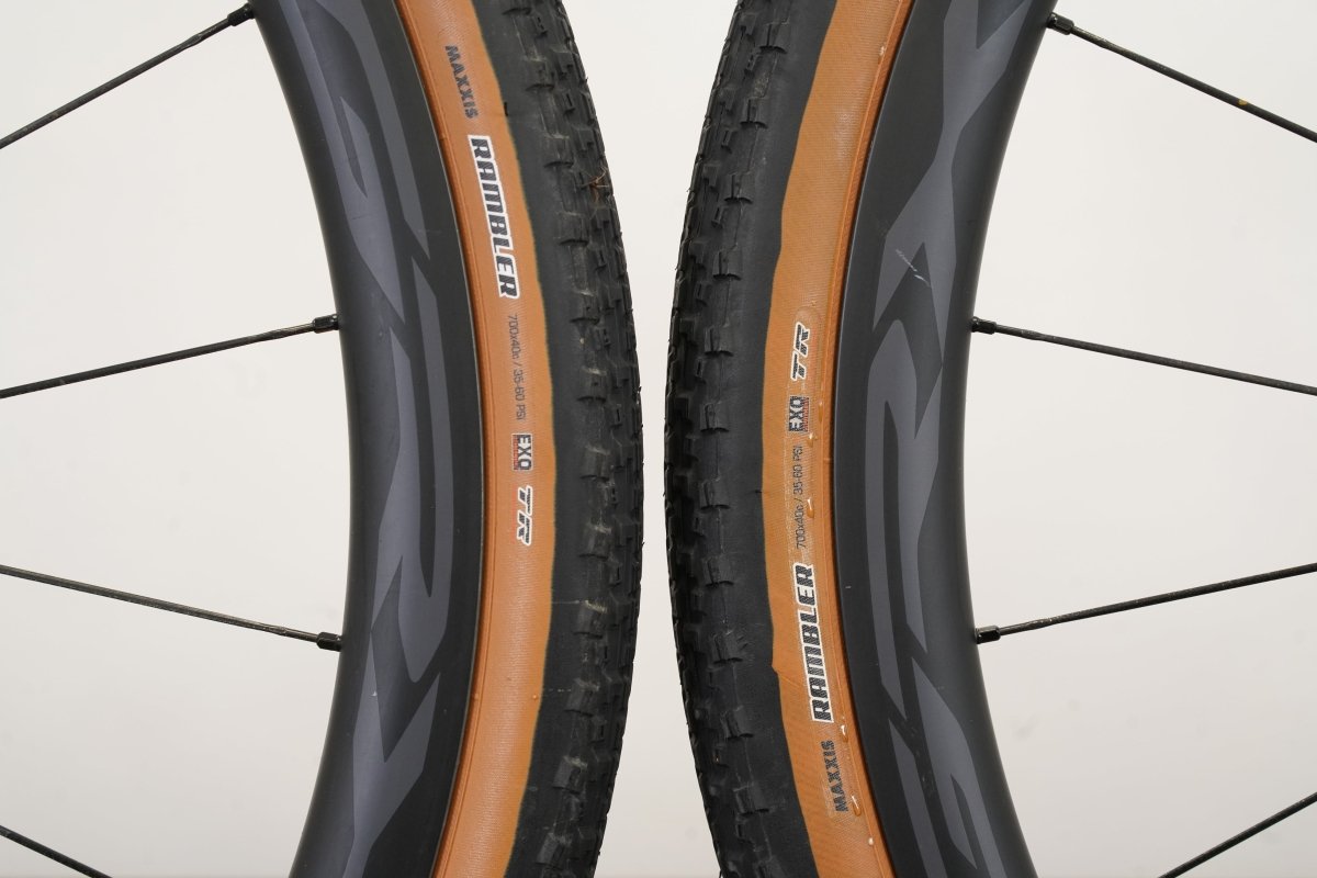 Shimano GRX WH-RX870 Tubeless Clincher Carbon Disc Brake Wheelset 11 Speed