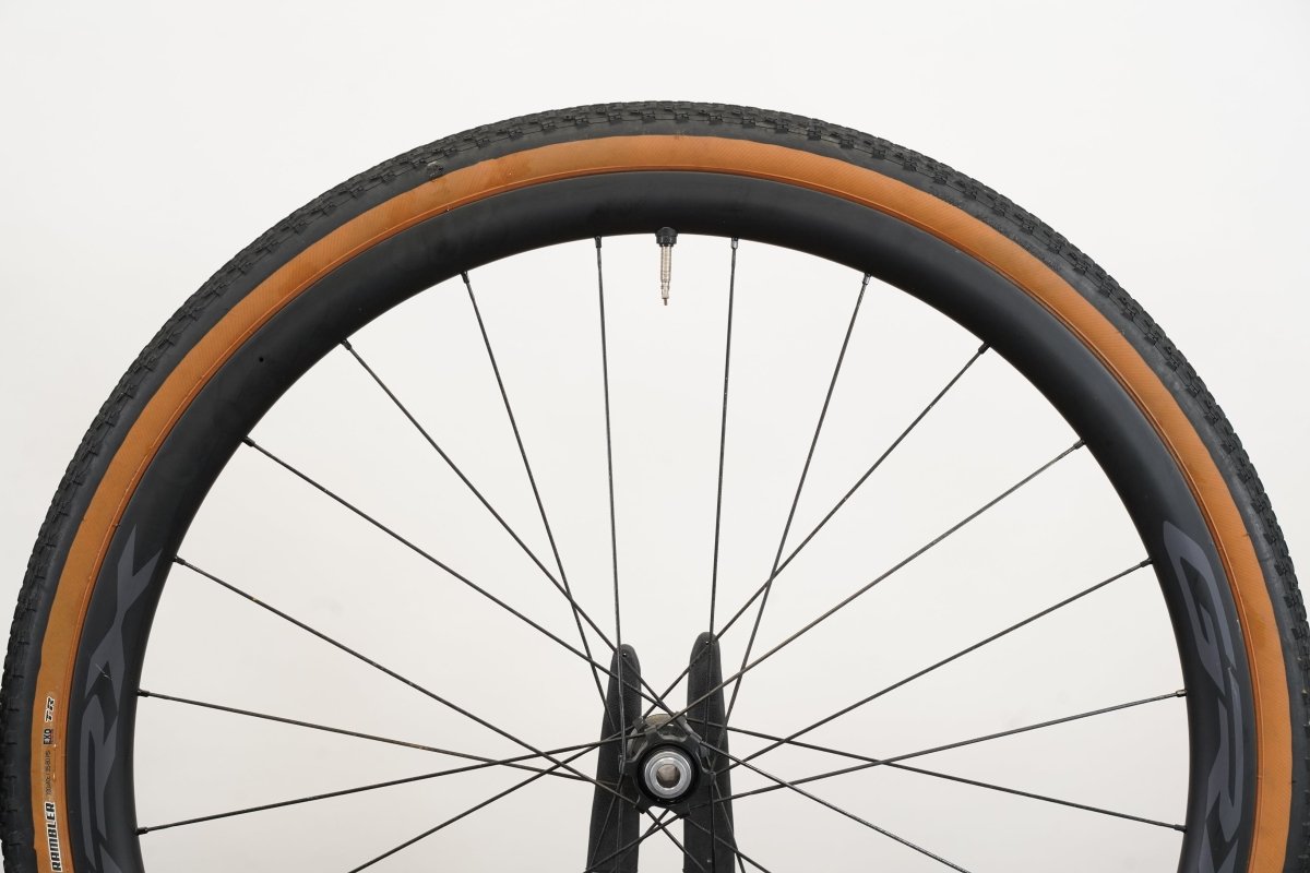 Shimano GRX WH-RX870 Tubeless Clincher Carbon Disc Brake Wheelset 11 Speed