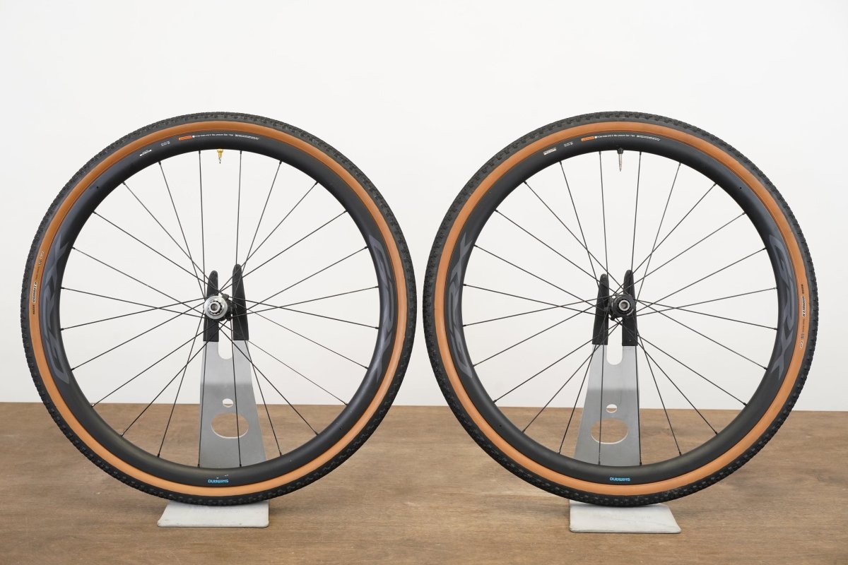 Shimano GRX WH-RX870 Tubeless Clincher Carbon Disc Brake Wheelset 11 Speed