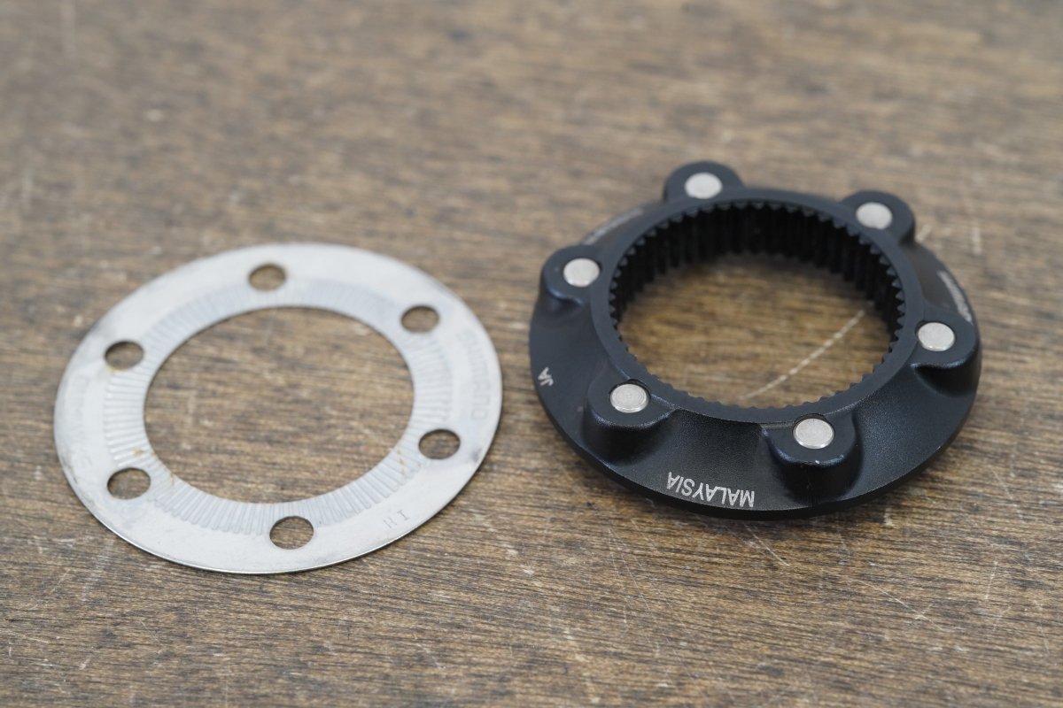 Shimano SM-RTAD10 Centerlock to ISO 6 Bolt Disc Brake Rotor Adapter 39g