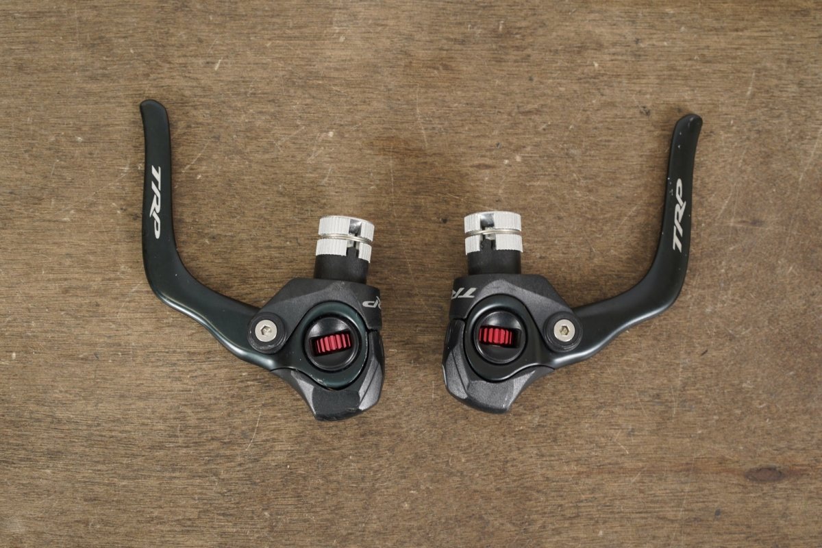 SHIMANO ULTEGRAアルテグラ 2×10s 6700 6750 シマノ（SHIMANO） アルテグラ ULTEGRA ST-6700 左右セット 2×10速