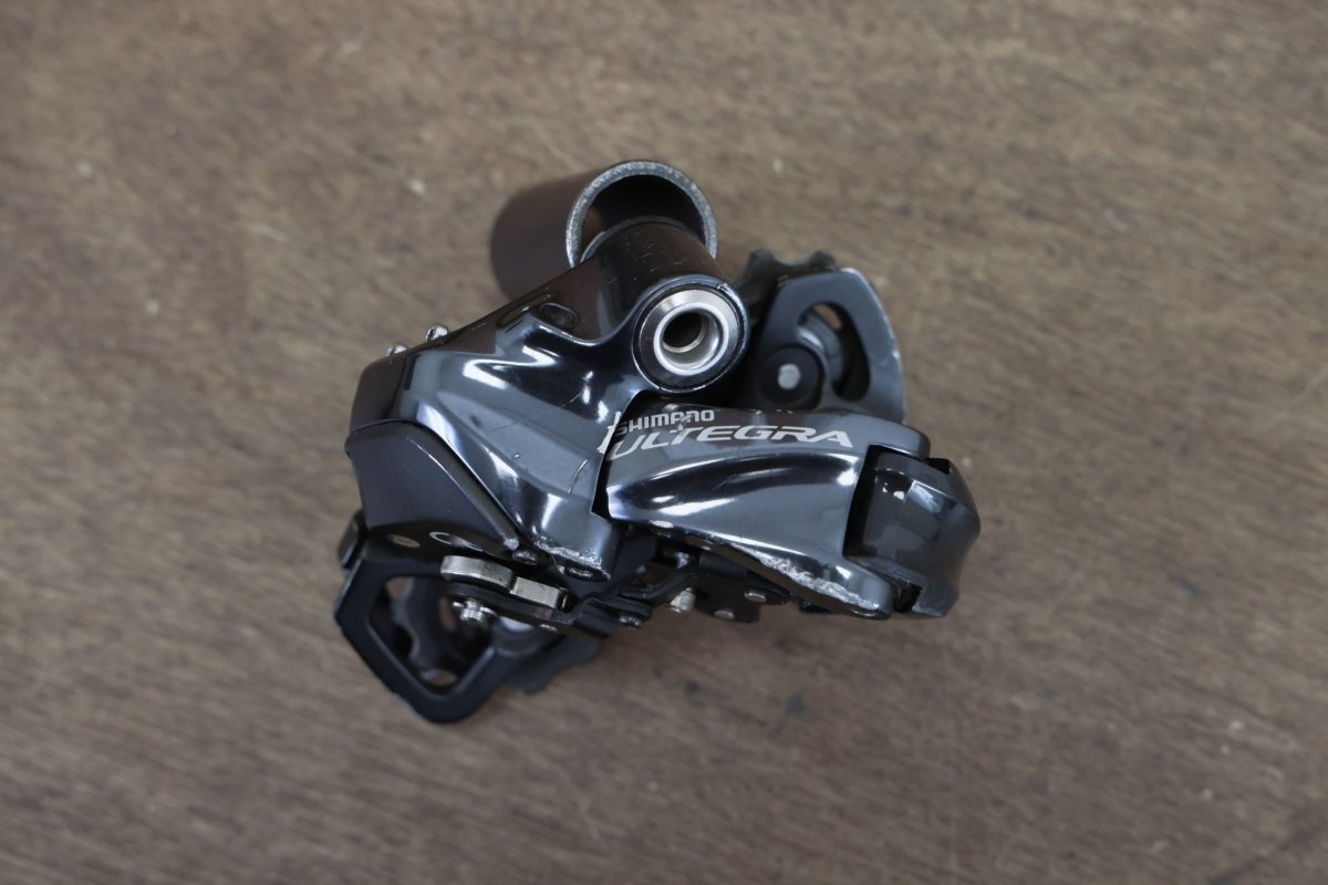 Shimano Ultegra 6870 Di2 11 Speed Electronic Rim Brake Road