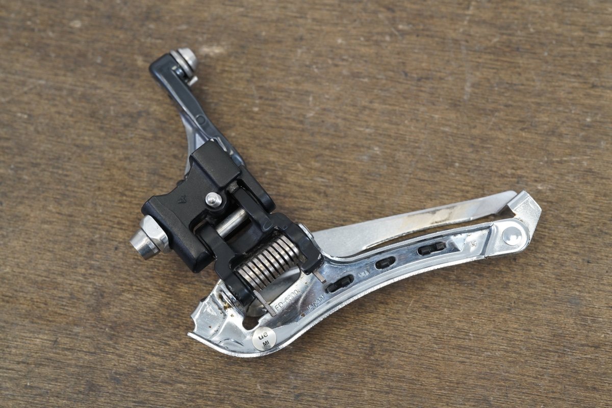 Shimano Ultegra FD-6800 Mechanical Braze-On Front Derailleur