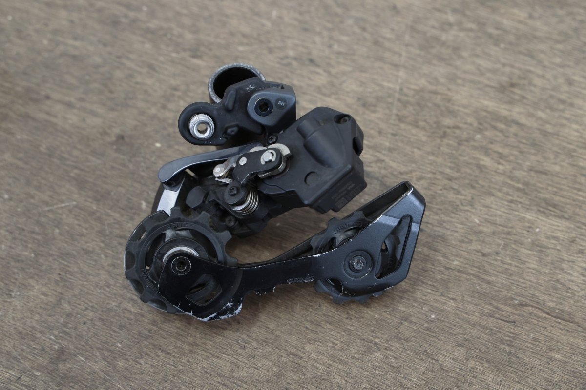 Shimano Ultegra R8050 Di2 11 Speed Electronic Rim Brake Road Groupset 8050