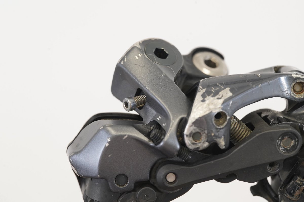 Shimano Ultegra R8050 Di2 11 Speed Electronic Rim Brake Road