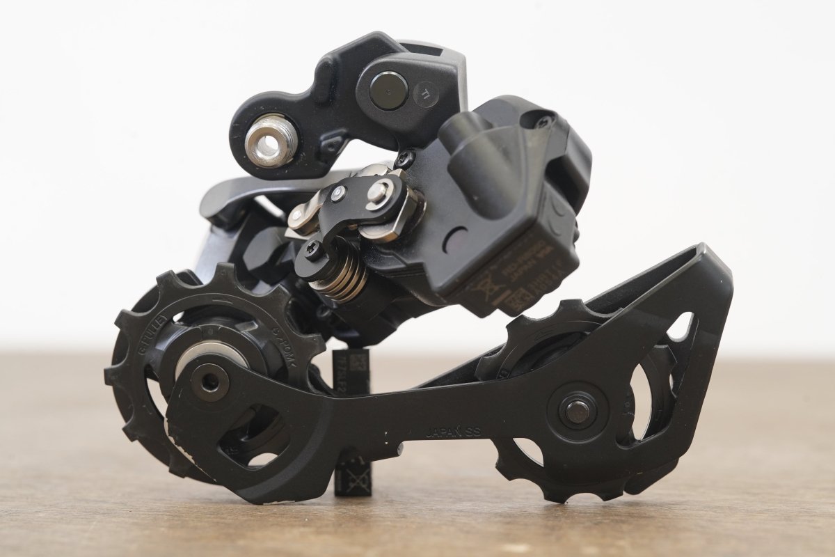Shimano Ultegra R8050 Di2 11 Speed Electronic Rim Brake TT Triathlon Groupset