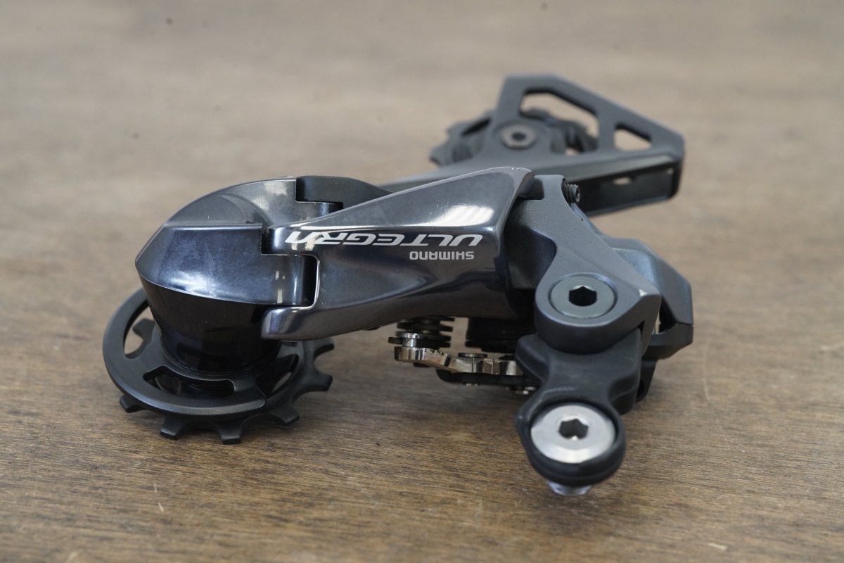 Shimano Ultegra R8050 Di2 GS 11 Speed Electronic Rim Brake Road Groupset 8050