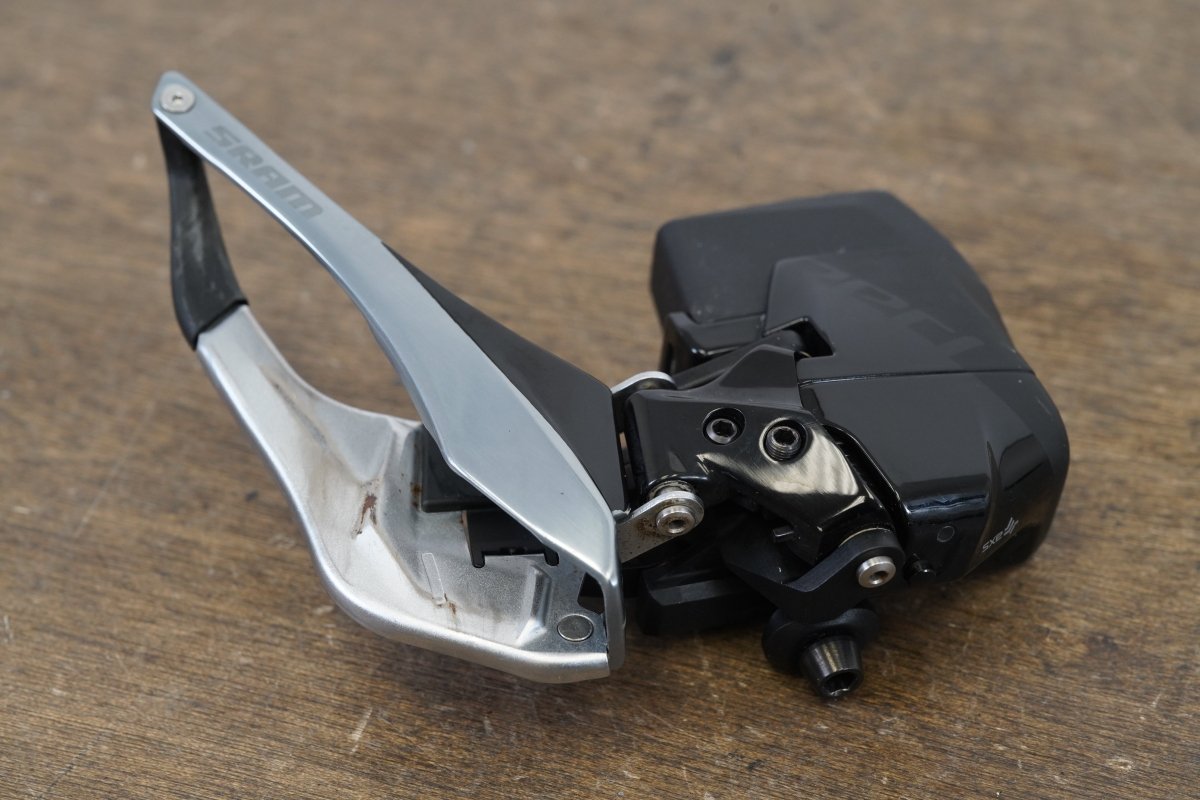 SRAM Red eTap AXS D1 Wireless Electronic Front Derailleur + Battery