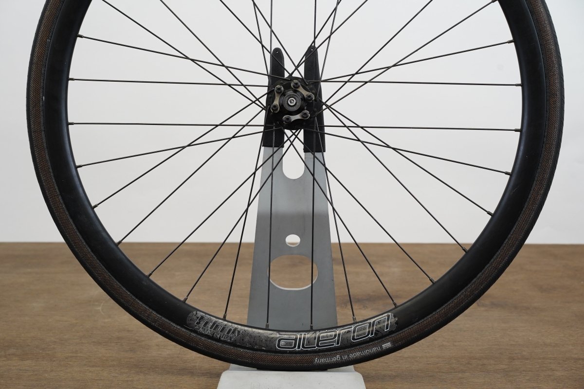 Velocity Aileron DT Swiss 350 Alloy Tubeless Clincher Disc Brake Wheelset 11 Speed