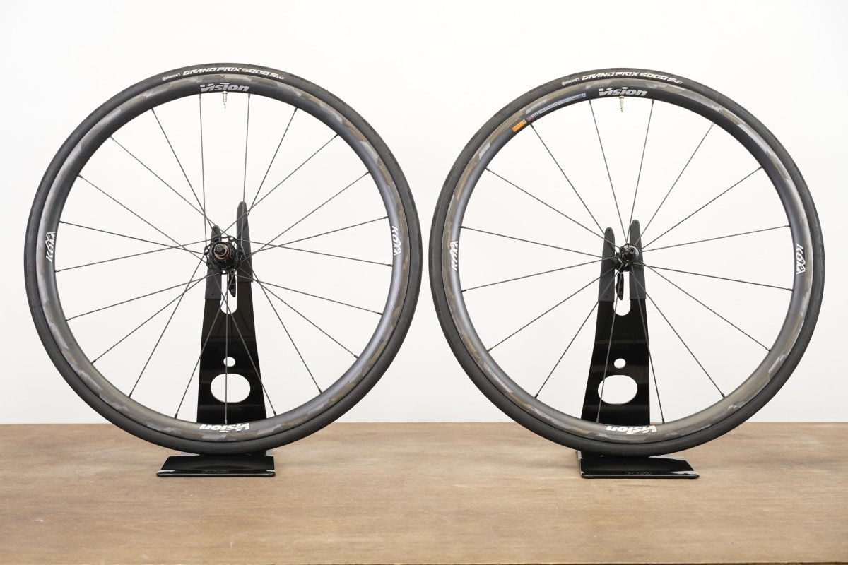 Vision KOM Carbon Tubeless Clincher Rim Brake Wheelset Shimano/SRAM 11 Speed