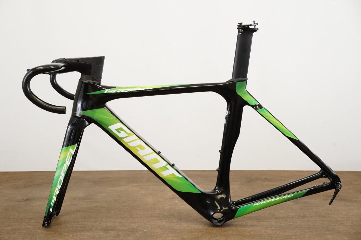 XS Giant Propel Advanced Pro Carbon Aero Disc Brake Road Frameset + Cockpit