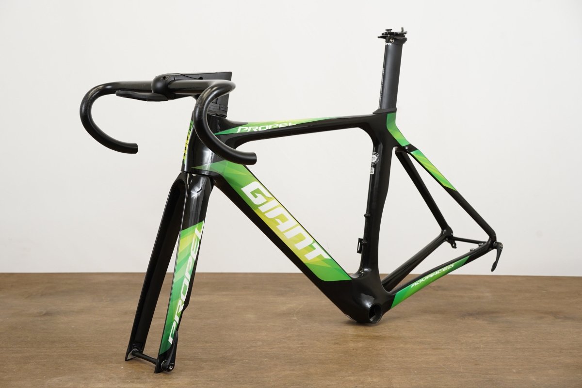 XS Giant Propel Advanced Pro Carbon Aero Disc Brake Road Frameset + Cockpit