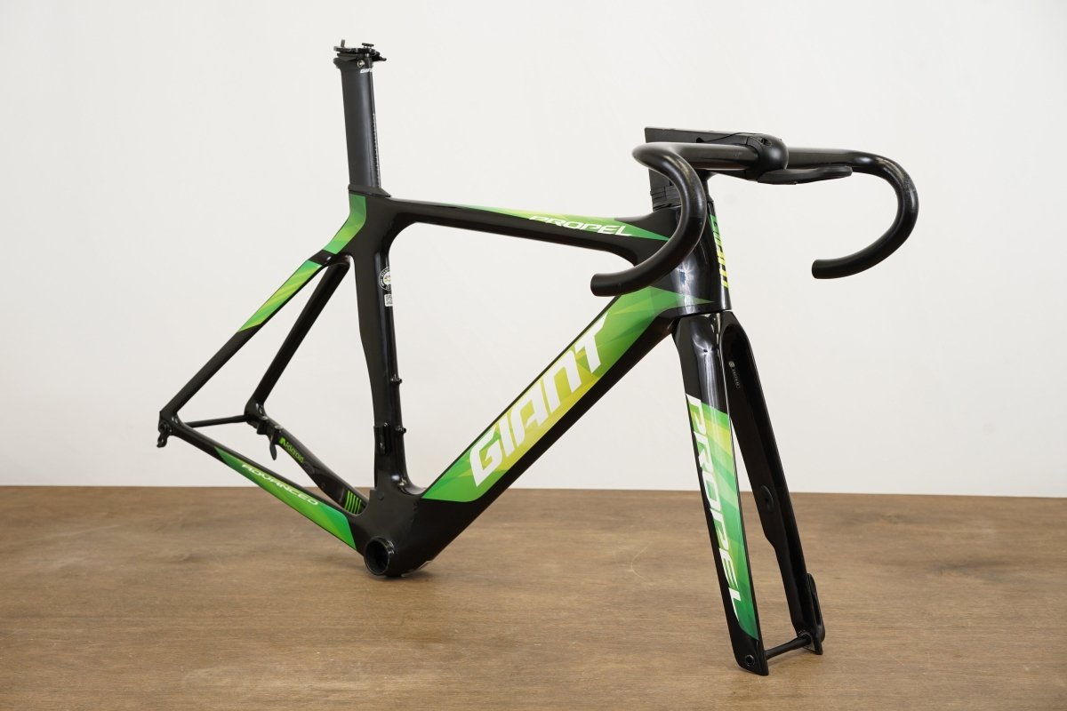 XS Giant Propel Advanced Pro Carbon Aero Disc Brake Road Frameset + Cockpit