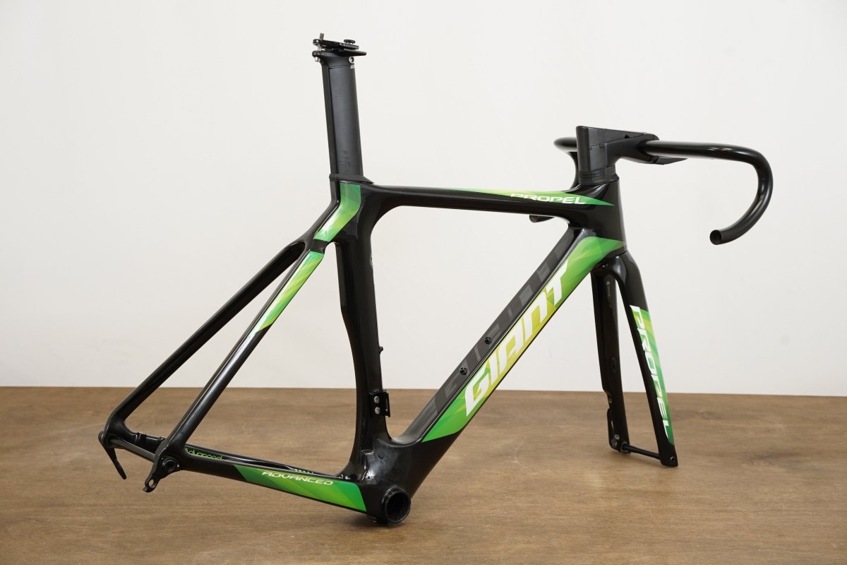 XS Giant Propel Advanced Pro Carbon Aero Disc Brake Road Frameset + Cockpit