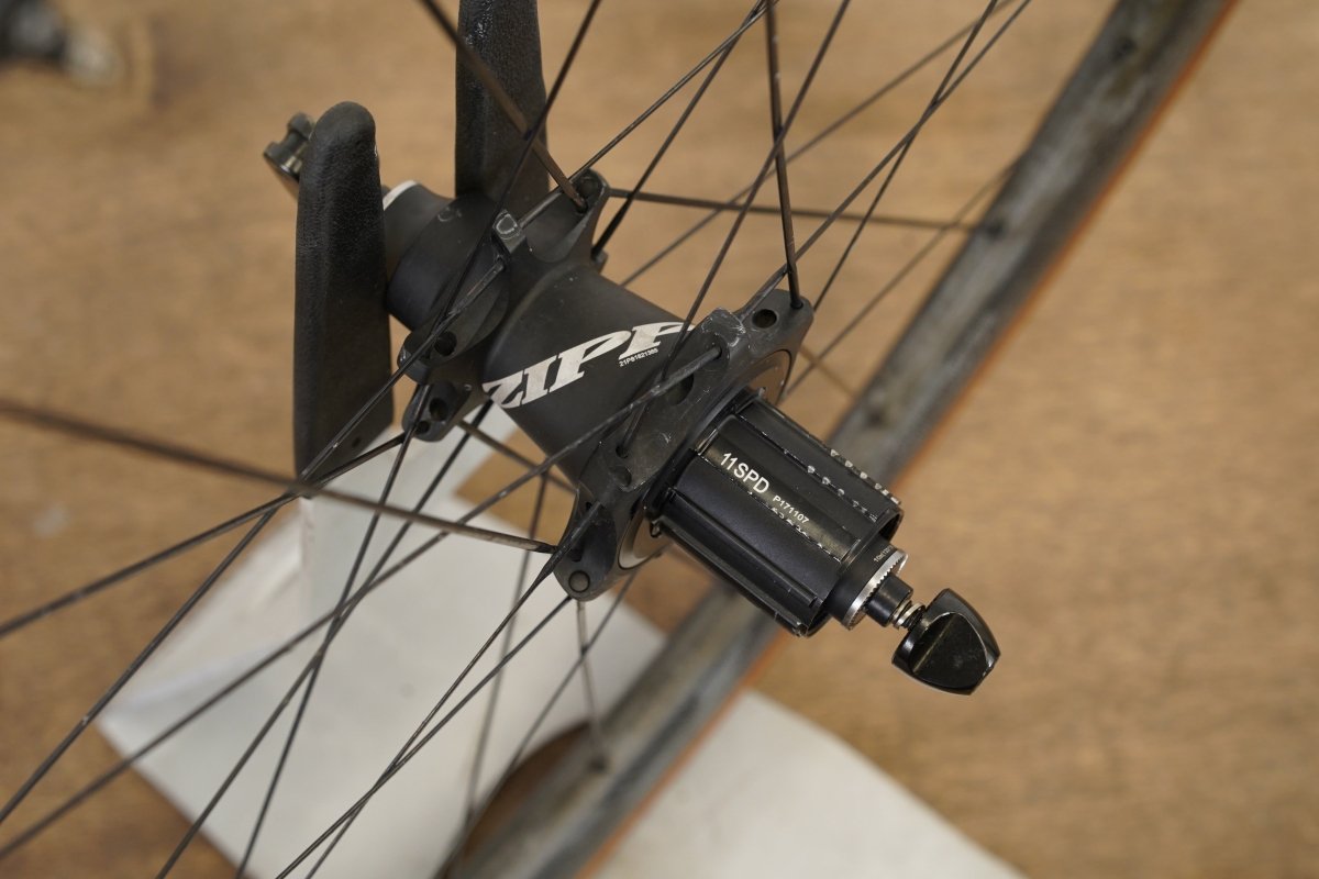 Zipp 303 NSW Cognition Carbon Tubeless Rim Brake Wheelset Shimano/SRAM 11 Speed