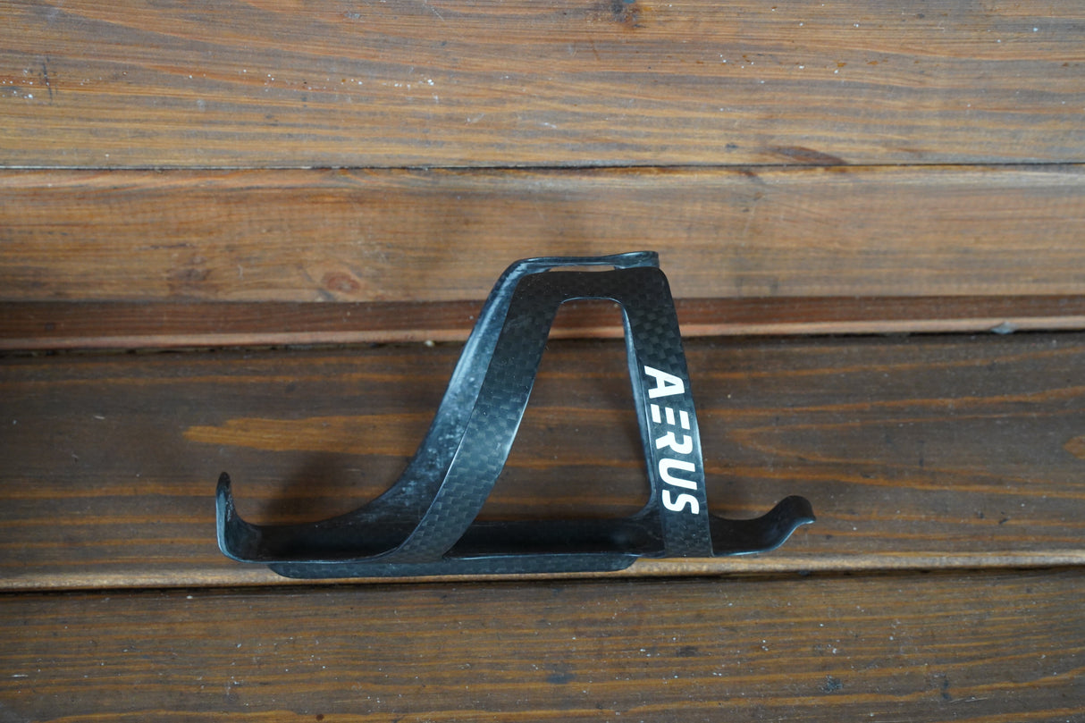 (1) Aerus Carbon Water Bottle Cage 26g