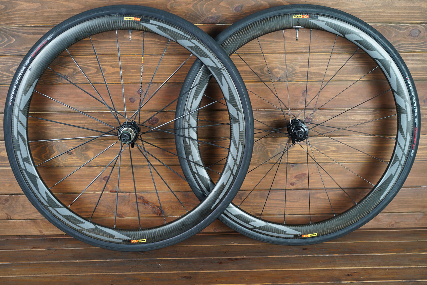 Mavic Cosmic Pro Carbon SL UST Tubeless Disc Brake Road Wheelset