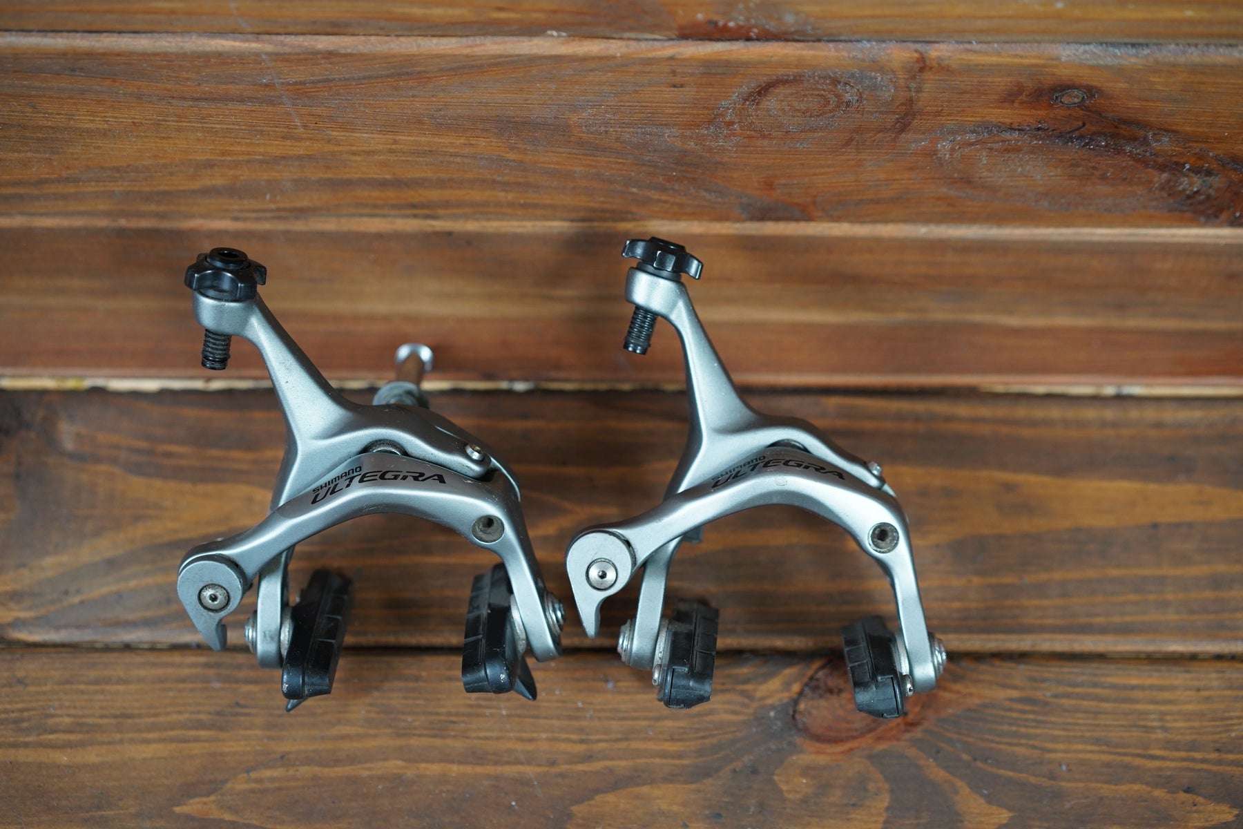 Shimano Ultegra BR-6700 Road Rim Brake Calipers w/ Pads