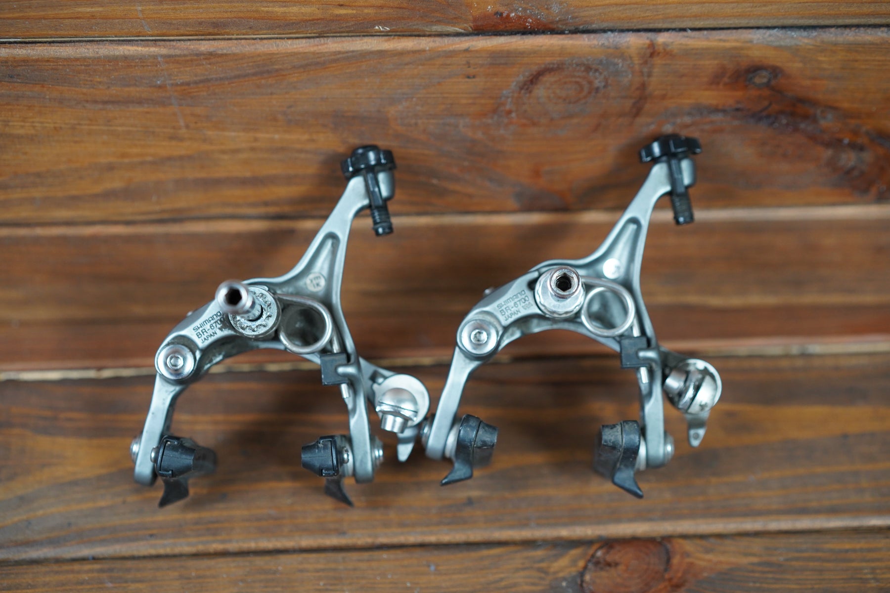 Shimano Ultegra BR-6700 Road Rim Brake Calipers w/ Pads